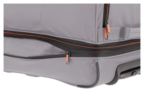 Cestovná taška na kolieskach Travelite Basics Wheeled duffle L Grey