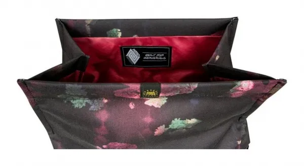 Dámsky ruksak na notebook Nitro Scrambler Black rose