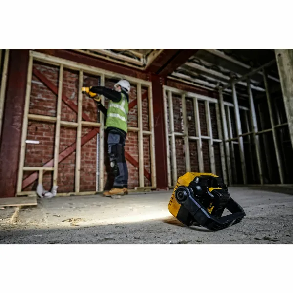 DEWALT DCL077 Svetlo pracovné 12/18V 500/1000/2000lm bez AKU