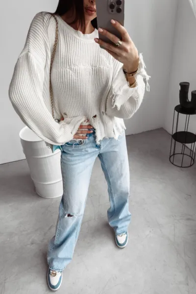 Olavoga Miley svetrík Farba: Čierna, Konfekčná veľkosť: one-sized