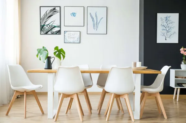 Moderná stolička Nantes DSW biela