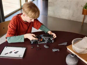 Lego® Technic 42173 Sivé hyperauto Koenigsegg Jesko Absolut