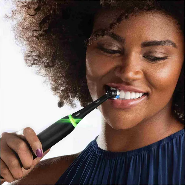 Oral-B iO SERIES 4 Black