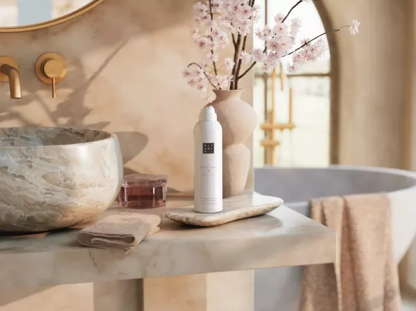 Sakura Foaming Shower Gel