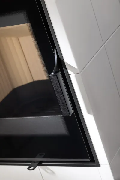 Romotop Gremio 5G - akumulačné krbové kachle, celopresklené dvierka - Keramika Romotop Chilli (76873) GRE 5G