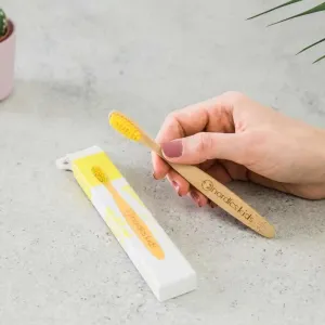 Nordics oral care Detská bambusová kefka na zuby so žltými štetinami NORDICS