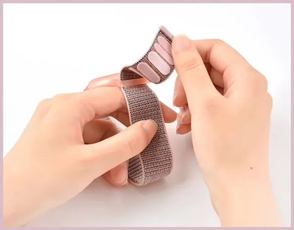 Innocent Airtag Fabric Loop Band - Pink Sand