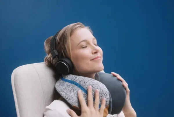 Be relax Sleep Therapy - cestovný vankúš Farba: Čierna
