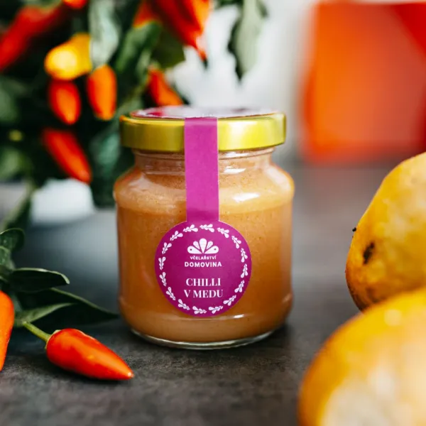 Včelařství Domovina Med s čili Obsah: 180g