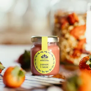 Včelařství Domovina Med s jahodami Obsah: 75g