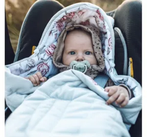 Celoročná zavinovacia deka do autosedačky pre bábätko ZÁHRADA ZVIERAT + TMAVO ŠEDÁ