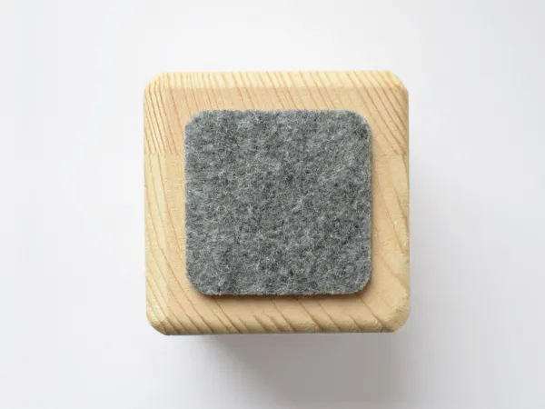 Benlemi Filcové podložky 4x4 cm na nohy nábytku, 6 ks