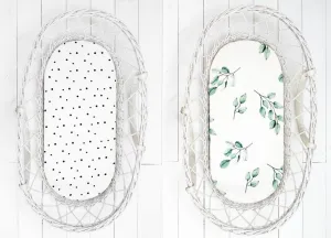 Prestieradlo Sleepee We Care do kočíka, košíka a kolísky čierne bodky/eukalyptus