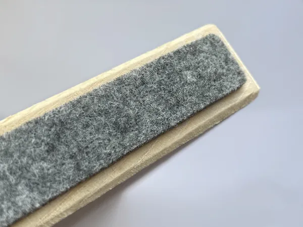 Benlemi Filcové podložky 1,5x8 cm na nohy nábytku, 9 ks