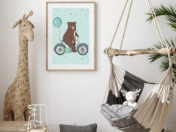 Plagát na stenu MEDVEĎ NA KOLE do detskej izby Zvoľte rozmer: 30 x 40 cm