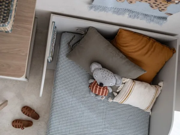 Rastúca jednolôžková posteľ BLOOM do detskej izby