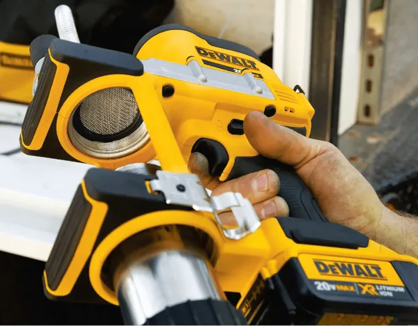 DEWALT DCGG571M1 Lis mazací 18V 1x4,0Ah kufor
