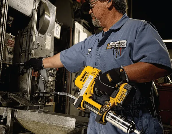 DEWALT DCGG571M1 Lis mazací 18V 1x4,0Ah kufor