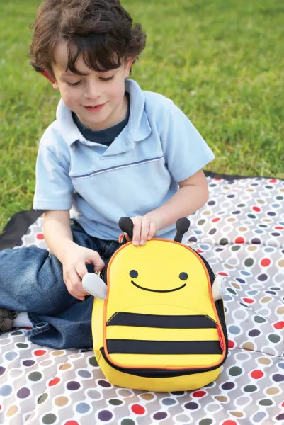 SKIP HOP Zoo Batôžtek s bezpečnostným vodítkom Včielka 1r+