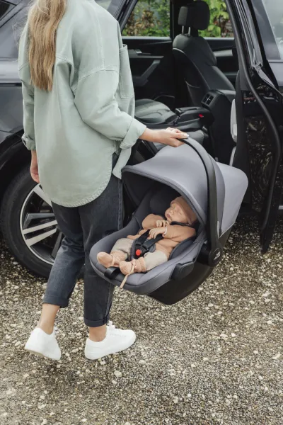 BRITAX RÖMER Autosedačka Baby-Safe Core (0-13 kg) Frost Grey