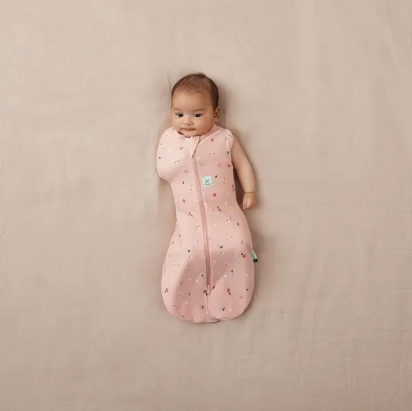 ERGOPOUCH - Zavinovačka a vak na spanie 2v1 Cocoon Daisies 0-3 m, 3-6 kg, 1 tog