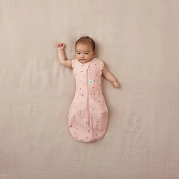 ERGOPOUCH - Zavinovačka a vak na spanie 2v1 Cocoon Daisies 0-3 m, 3-6 kg, 1 tog
