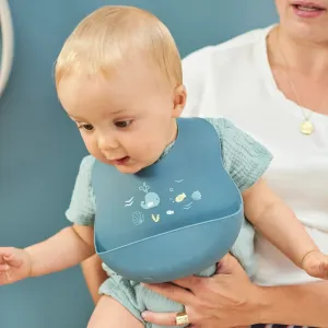 NATTOU Podbradník silikónový so zapínaním modrý bez BPA