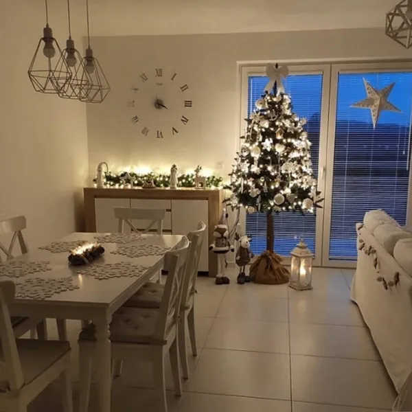 Krásnyvianočnýstromčekskmeňom190cm47806