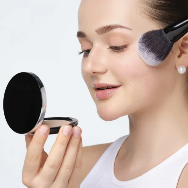 ARTDECO High Definition jemný kompaktný púder odtieň 410.3 Soft Cream 10 g