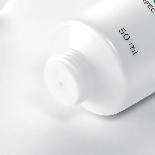Vichy Normaderm Anti-Age denný krém proti prvým vráskam pre mastnú a problematickú pleť 50 ml