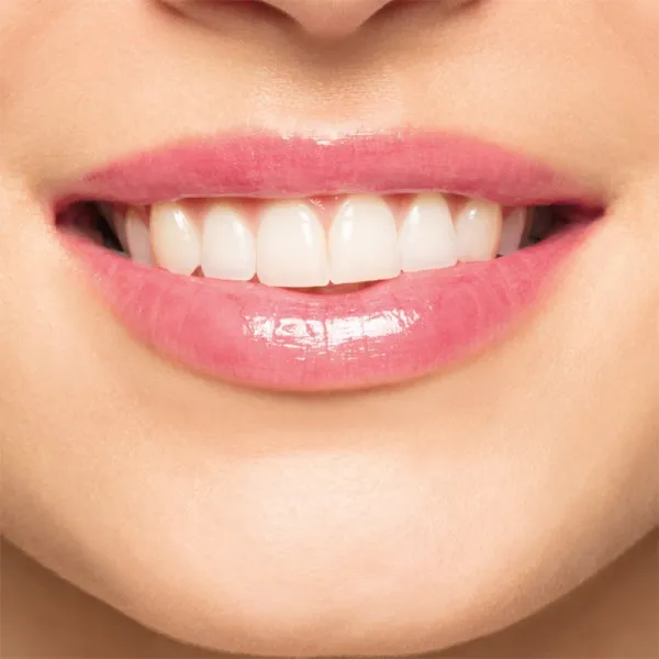 Clarins Lip Perfector Shimmer lesk na pery s hydratačným účinkom odtieň 01 Rose Shimmer 12 ml
