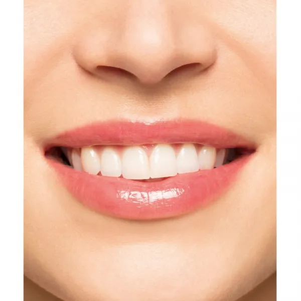 Clarins Lip Perfector Shimmer lesk na pery s hydratačným účinkom odtieň 05 Candy Shimmer 12 ml