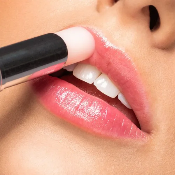 ARTDECO Color Booster balzam pre podporu prirodzenej farby pier odtieň Boosting Pink 3 g