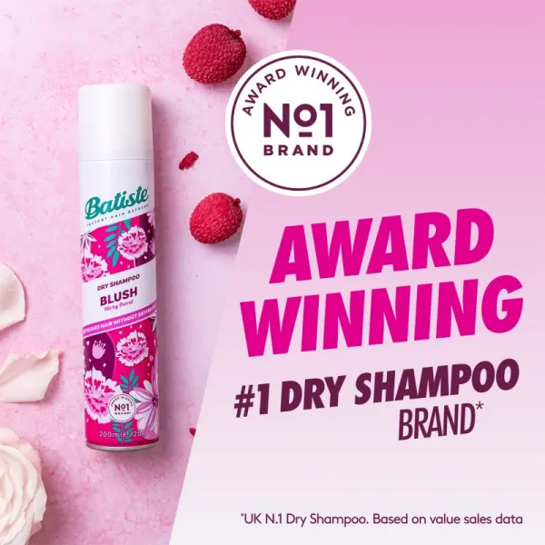 Batiste Blush Flirty Floral suchý šampón pre objem a lesk 200 ml