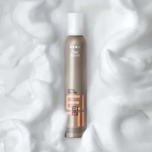 Wella Professionals Eimi Extra Volume penové tužidlo pre extra objem 500 ml