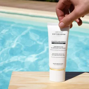 Institut Esthederm Photo Reverse Brightening Protective Anti-Dark Spots Face Care rozjasňujúca ochranná starostlivosť proti pigmentovým škvrnám s vyso