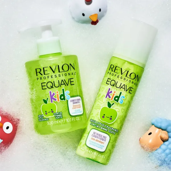 Revlon Professional Equave Kids hypoalergénny bezoplachový kondicionér pre jednoduché rozčesávanie vlasov od 3 rokov 200 ml