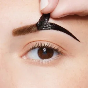 MAYBELLINE NEW YORK Tattoo Brow semi-permanentná gélová farba na obočie odtieň Medium Brown 4.6 g