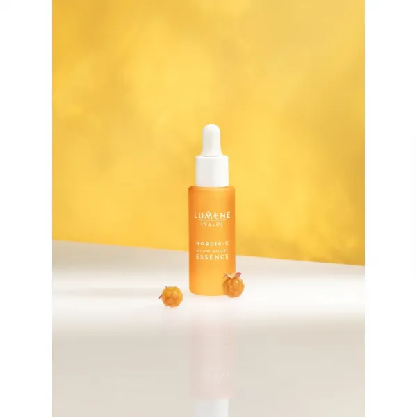Lumene Nordic-C [VALO] Glow Boost rozjasňujúce pleťové sérum s kyselinou hyalurónovou 30 ml