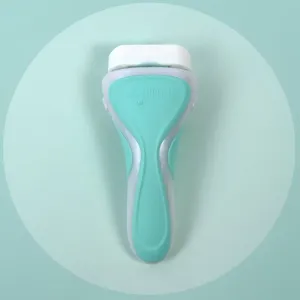 Wilkinson Sword Intuition 2in1 Soap & Shave Sensitive holiaci strojček + náhradná hlavica