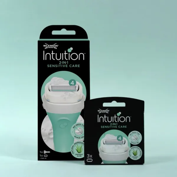Wilkinson Sword Intuition 2in1 Soap & Shave Sensitive holiaci strojček + náhradná hlavica