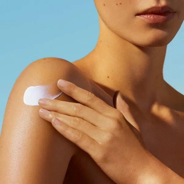 Biotherm Waterlover Hydrating Sun Milk SPF50+ mlieko na opaľovanie SPF 50+ 200 ml