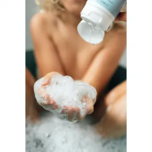 NAÏF Čistiaci a umývací gél pre deti a bábätká prírodný 200 ml