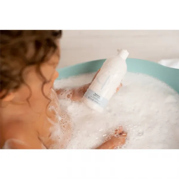 NAIF RELAXING BATH FOAM Relaxačná pena do kúpeľa
