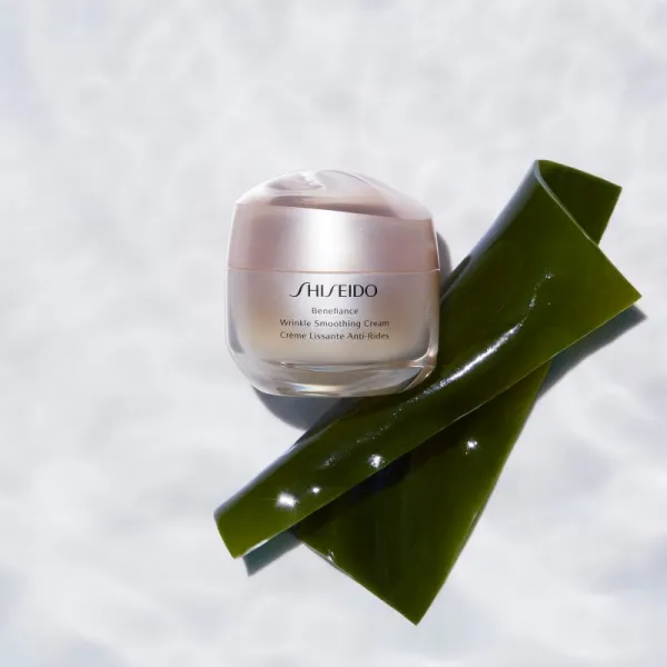 Shiseido Benefiance Wrinkle Smoothing Cream denný a nočný krém proti vráskam pre všetky typy pleti 50 ml