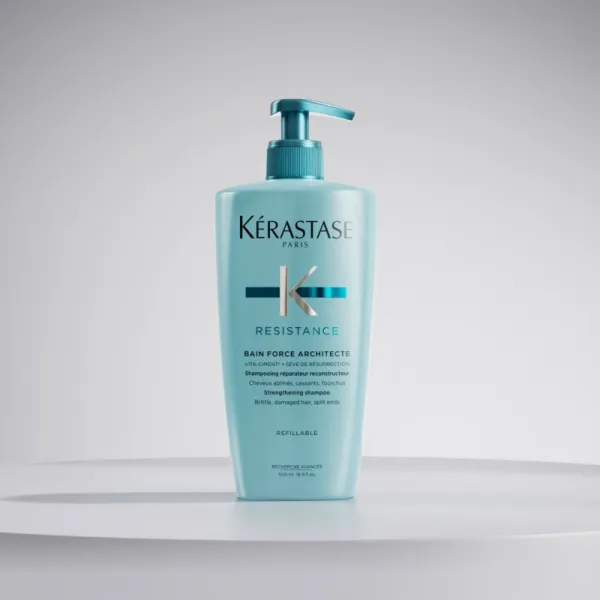 Kérastase Résistance Bain Force Architecte šampón s posilňujúcimi účinkami pre oslabené a ľahko poškodené vlasy 500 ml