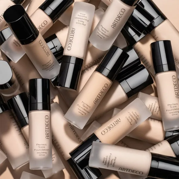 ARTDECO Perfect Teint Foundation dlhotrvajúci make-up bez obsahu oleja odtieň 35 Natural 20 ml