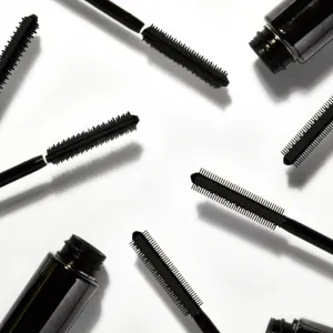Perricone MD No Makeup Mascara riasenka na predĺženie a zväčšenie objemu mihalnic odtieň Soft Black 8 g