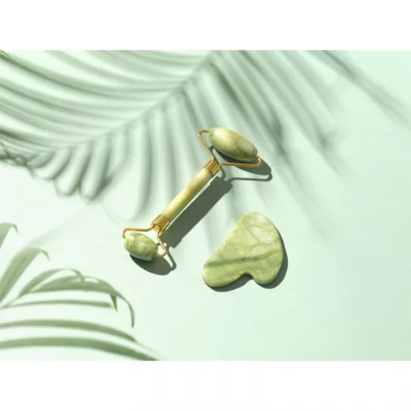 Zoë Ayla Luxurious Jade Crystal Roller masážny valček na tvár 1 ks