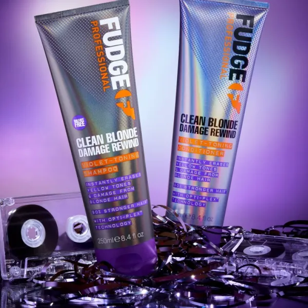 Fudge Clean Blonde Damage Rewind fialový tónovací šampón pre blond a melírované vlasy 250 ml